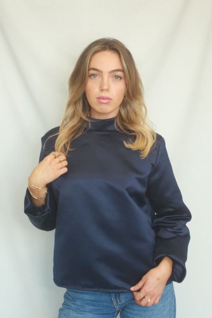 High Neck Shell